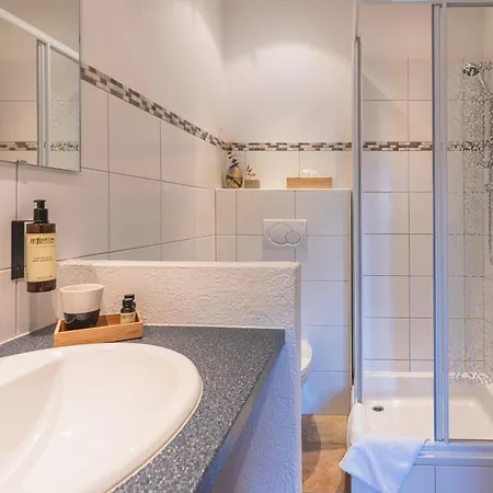 Dorfchalets - Waldi Inkl Tauern Therme Eintritt & Sommerkarte Apartament