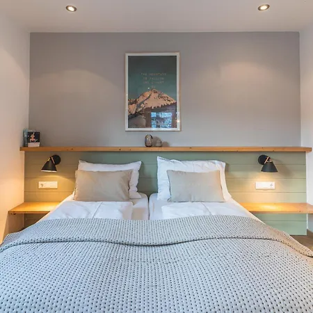 Dorfchalets - Waldi Inkl Tauern Therme Eintritt & Sommerkarte Apartament