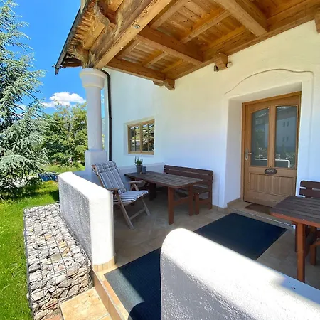 Dorfchalets - Waldi Inkl Tauern Therme Eintritt & Sommerkarte Apartament *